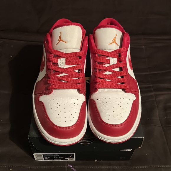 Jordan 1 low “cardinal red” - Picture 2 of 4